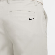 Pantalón corto chino Nike Tour 8
